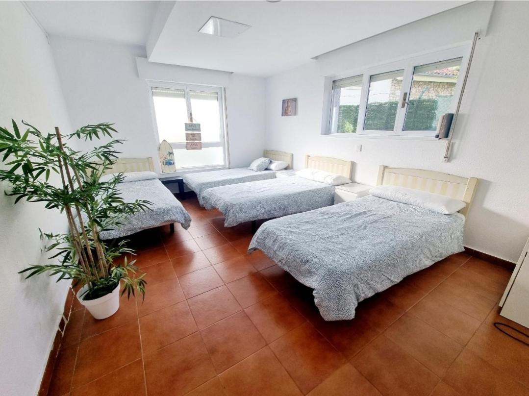 Llanes Surfcamp & Hostel Екстер'єр фото